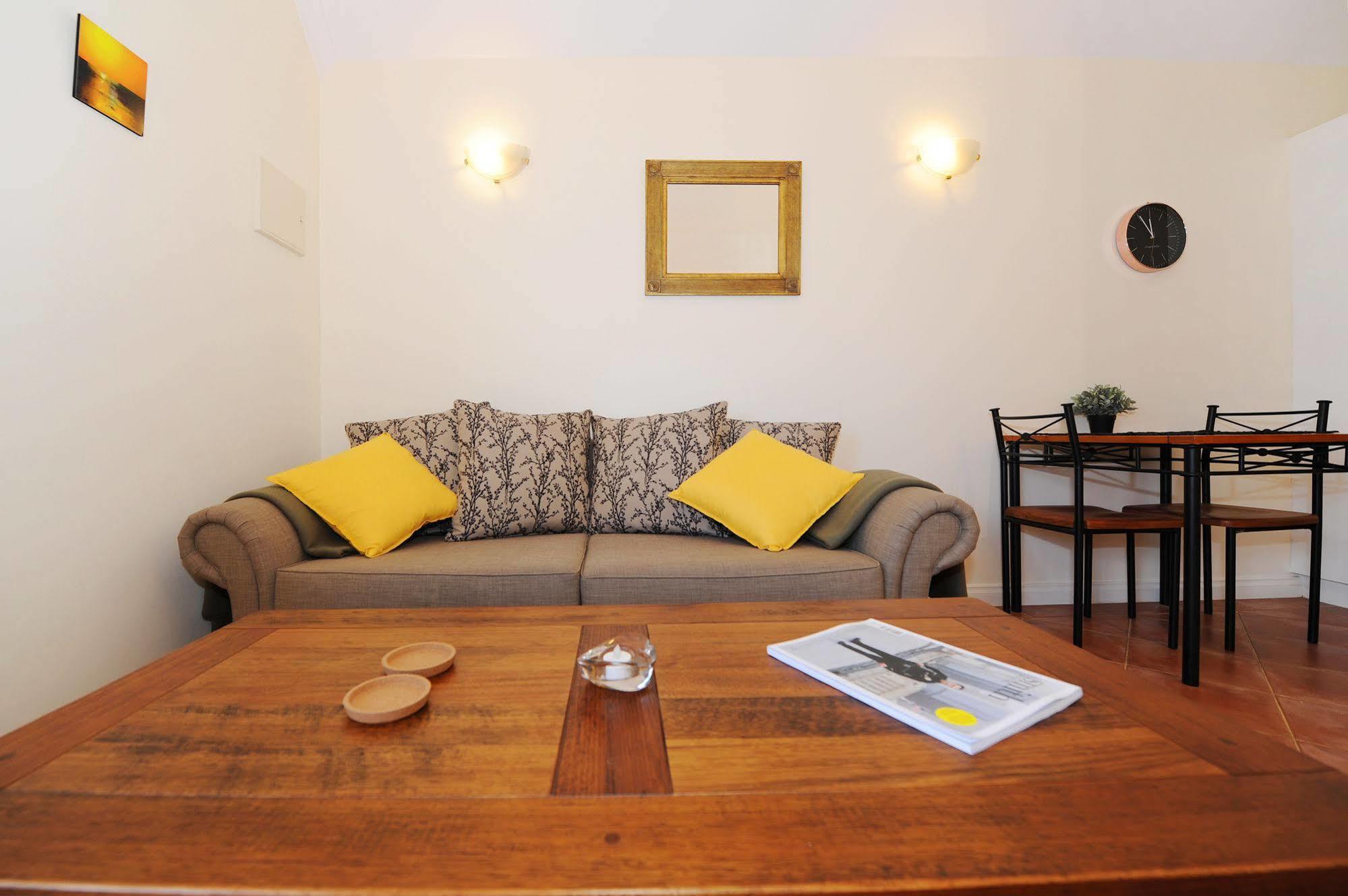 Spencer Suites אולבני מראה חיצוני תמונה
